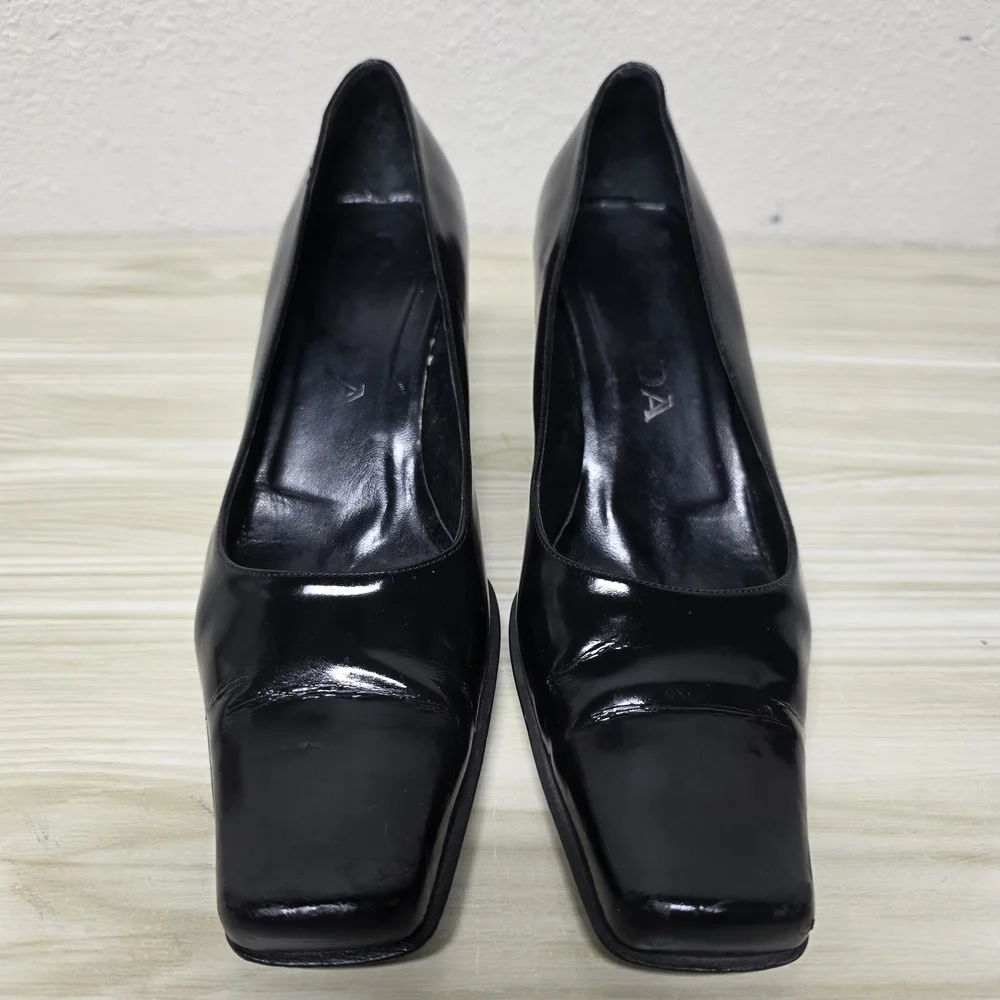 Prada Black Leather Mid Heel Pumps, Size 8 38½